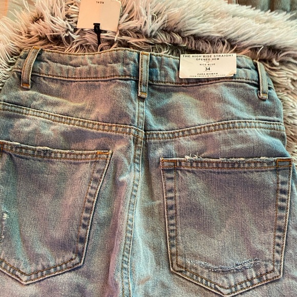 High Rise Straight Open Hem Jeans - Picture 6 of 7